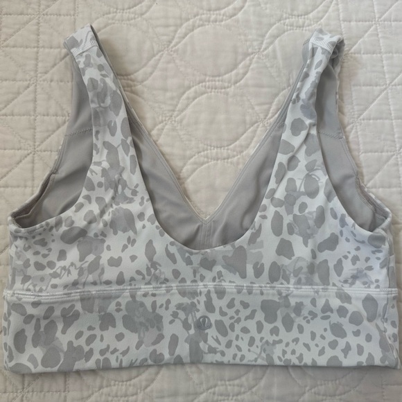 Lululemon Align V-Neck Bra *Light Support, C/D Cup - Picture 6 of 8